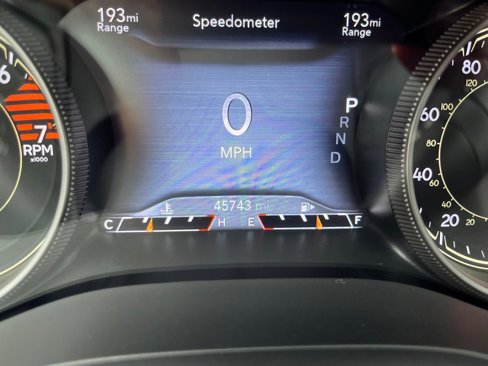 Used 2019 Jeep Cherokee Limited image 18