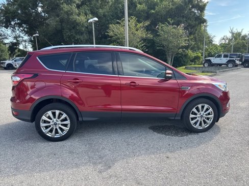 Used 2017 Ford Escape Titanium image 5