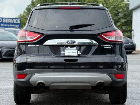 Used 2016 Ford Escape Titanium image 4