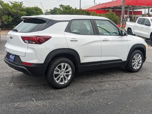 New 2025 Chevrolet TrailBlazer LS image 4