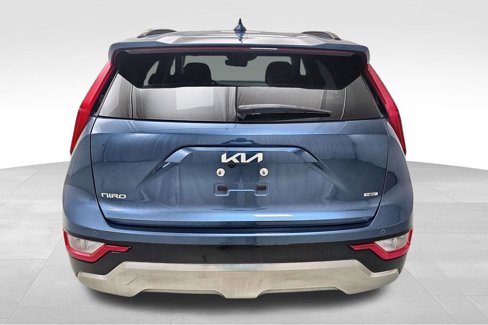 Used 2024 Kia Niro EX Touring image 8