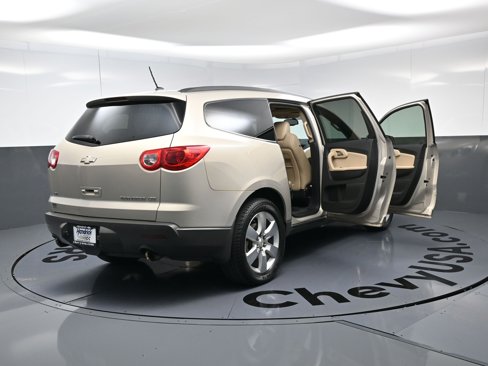 Used 2011 Chevrolet Traverse LTZ image 26
