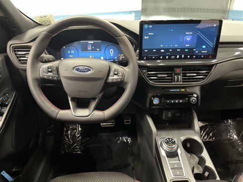 Used 2024 Ford Escape ST-Line Select w/ Tech Pack #2 image 5