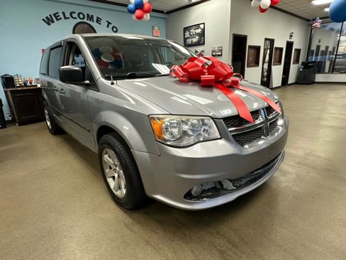 Used 2014 Dodge Grand Caravan American Value Package image 3