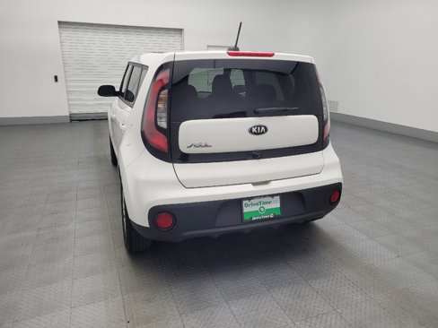 Used 2019 Kia Soul image 6