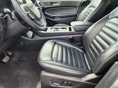 Used 2023 Ford Edge SEL image 9