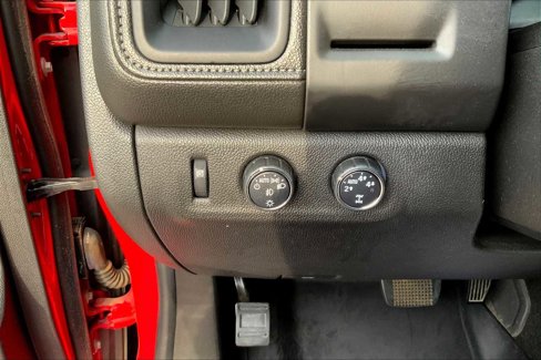Used 2015 GMC Canyon SLT w/ Driver Alert Package image 29