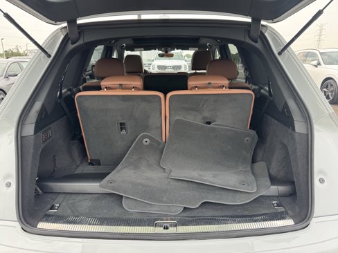 Used 2023 Audi Q7 2.0T Premium w/ Convenience Package image 8