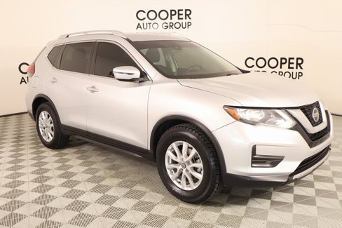 Used 2020 Nissan Rogue SV image 1