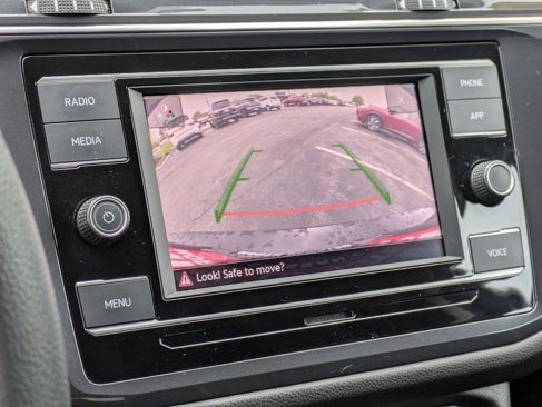 Used 2022 Volkswagen Tiguan S image 15