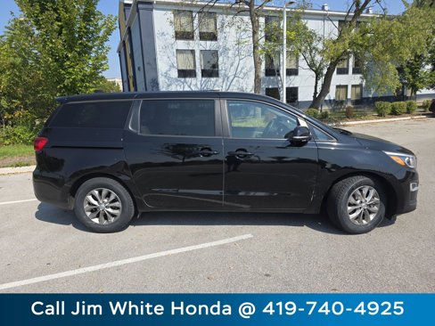 Used 2020 Kia Sedona LX image 17