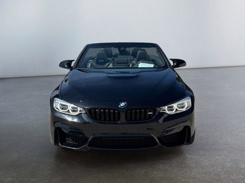 Used 2016 BMW M4 Convertible image 9