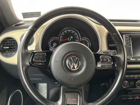 Used 2019 Volkswagen Beetle 2.0T image 12