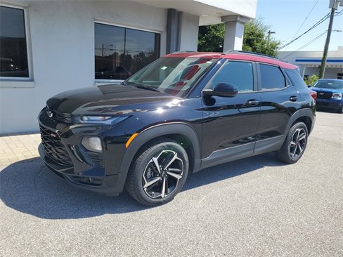 Used 2021 Chevrolet TrailBlazer RS w/ Technology Package image 12
