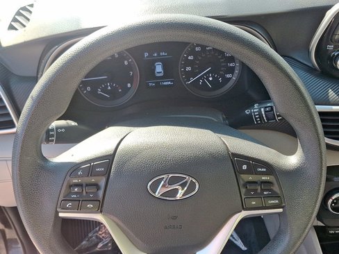 Used 2019 Hyundai Tucson SE image 18