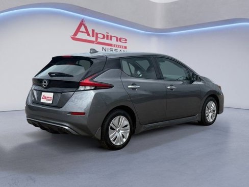 Used 2024 Nissan Leaf S image 5