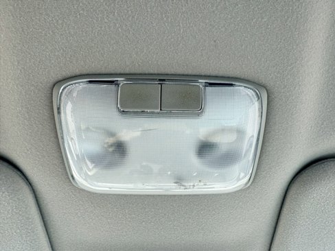 Used 2014 Toyota Sienna L image 33
