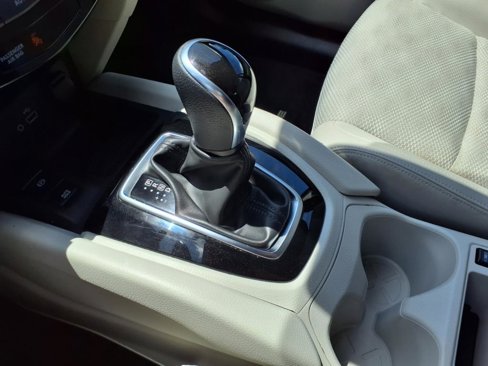 Used 2022 Nissan Rogue Sport SV w/ Technology Package image 25