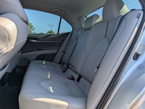 Used 2024 Toyota Camry SE image 13