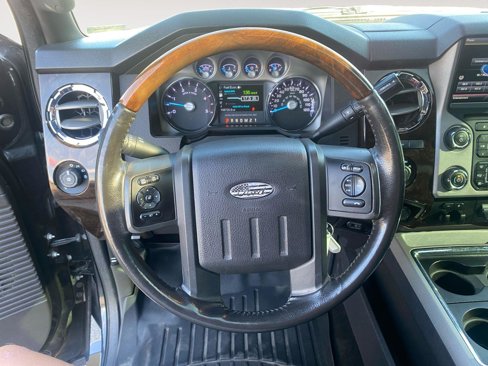 Used 2015 Ford F350 Platinum w/ Platinum Package image 18