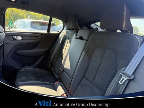 Certified 2023 Volvo C40 P8 Recharge Ultimate image 22