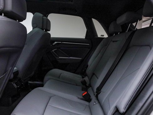 New 2025 Audi Q3 2.0T Premium image 21