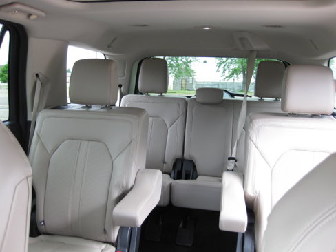 Used 2022 Ford Expedition Limited image 15