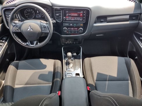 Used 2018 Mitsubishi Outlander LE image 6