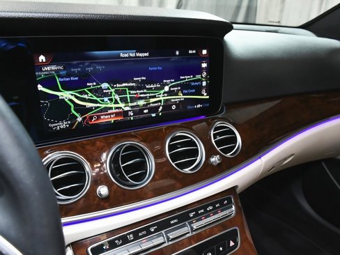 Used 2023 Mercedes-Benz E 350 4MATIC Sedan image 40