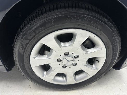 Used 2005 Mercedes-Benz C 240 4MATIC Sedan image 14