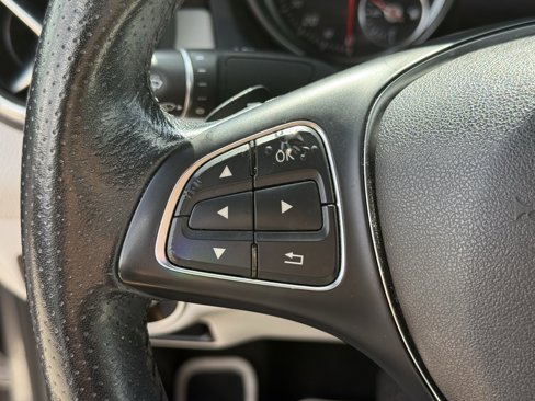 Used 2019 Mercedes-Benz CLA 250 image 16