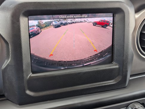 Used 2021 Jeep Wrangler Sport image 22
