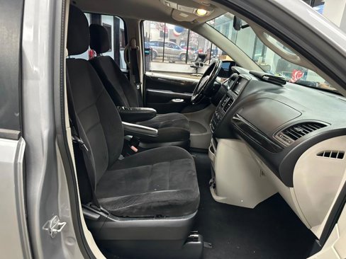 Used 2014 Dodge Grand Caravan American Value Package image 24