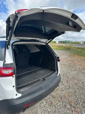 Used 2019 Chevrolet Traverse LT w/ LT Premium Package image 11