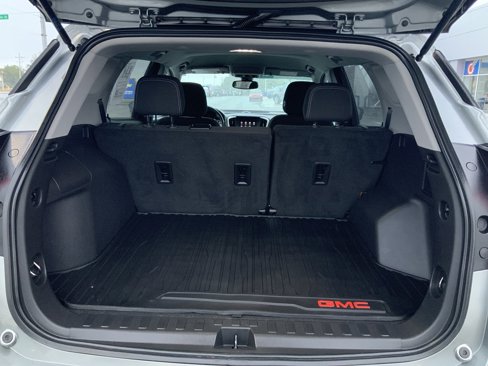 Certified 2023 GMC Terrain SLE w/ Driver Convenience Package image 12
