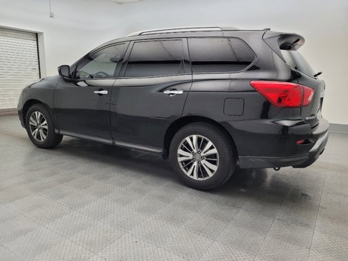 Used 2019 Nissan Pathfinder SV image 3