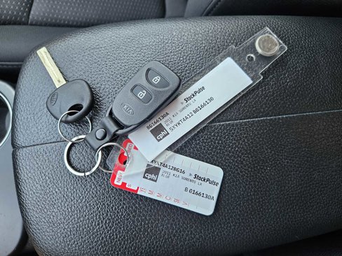 Used 2011 Kia Sorento LX w/ Convenience Pkg image 31