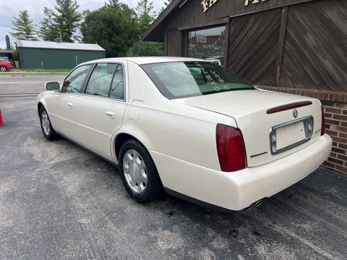 Used 2001 Cadillac De Ville image 2