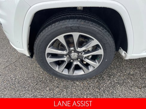 Used 2018 Jeep Grand Cherokee Overland image 11