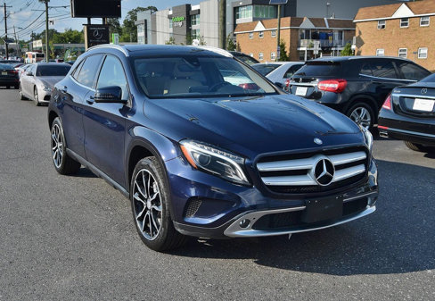 Used 2017 Mercedes-Benz GLA 250 4MATIC w/ Premium Package image 5
