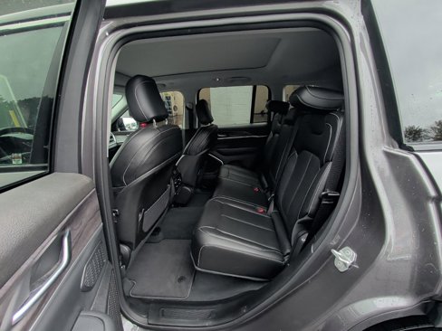 Used 2022 Jeep Grand Cherokee Limited 4xe image 13