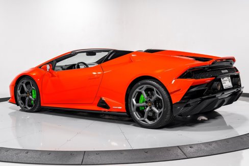 Used 2023 Lamborghini Huracan EVO image 5