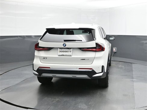 New 2025 BMW X1 xDrive28i w/ Convenience Package image 11