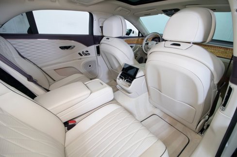 Used 2021 Bentley Flying Spur W12 image 68