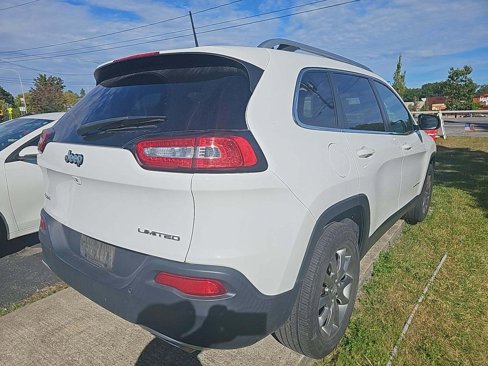 Used 2018 Jeep Cherokee Limited image 7