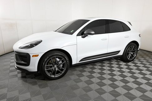 Used 2024 Porsche Macan Turbo image 2