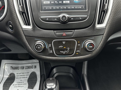 Used 2017 Chevrolet Malibu LS image 32