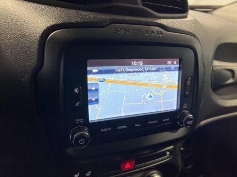 Used 2017 Jeep Renegade Trailhawk image 19