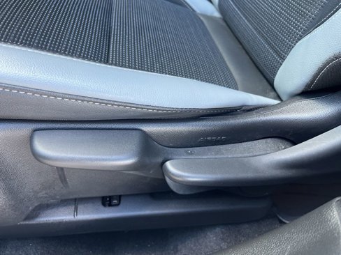 Used 2024 Buick Envista Preferred image 35
