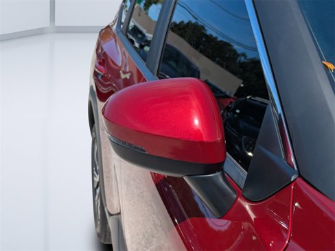 Used 2023 Nissan Rogue SV image 10